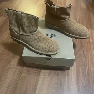 UGG Classic Unlined Mini Perf